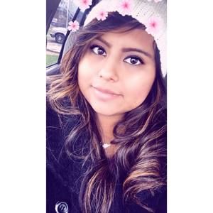 Meet your Posher, Noemi